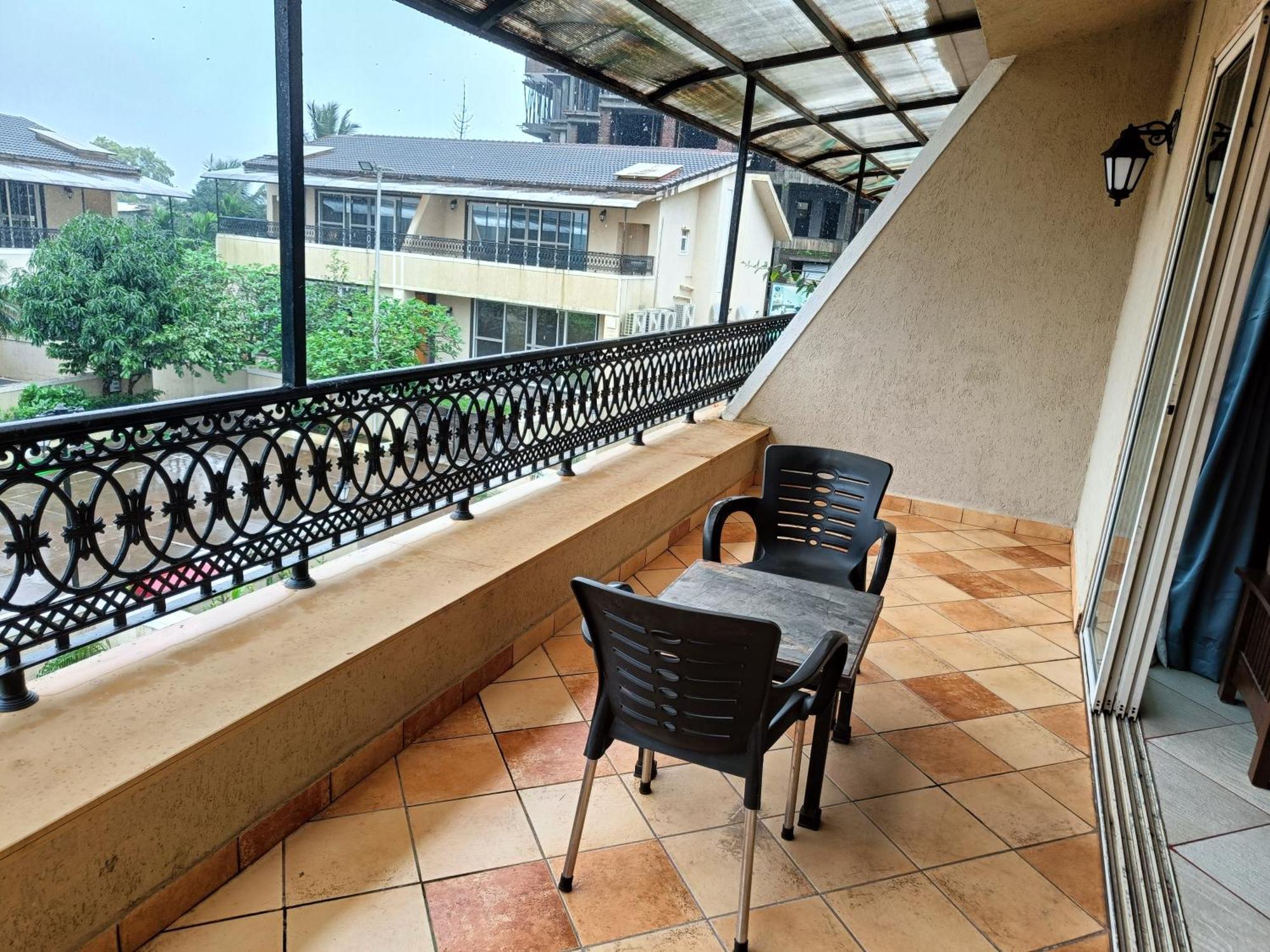 Misty Meadows, Lonavala Hotel Kültér fotó