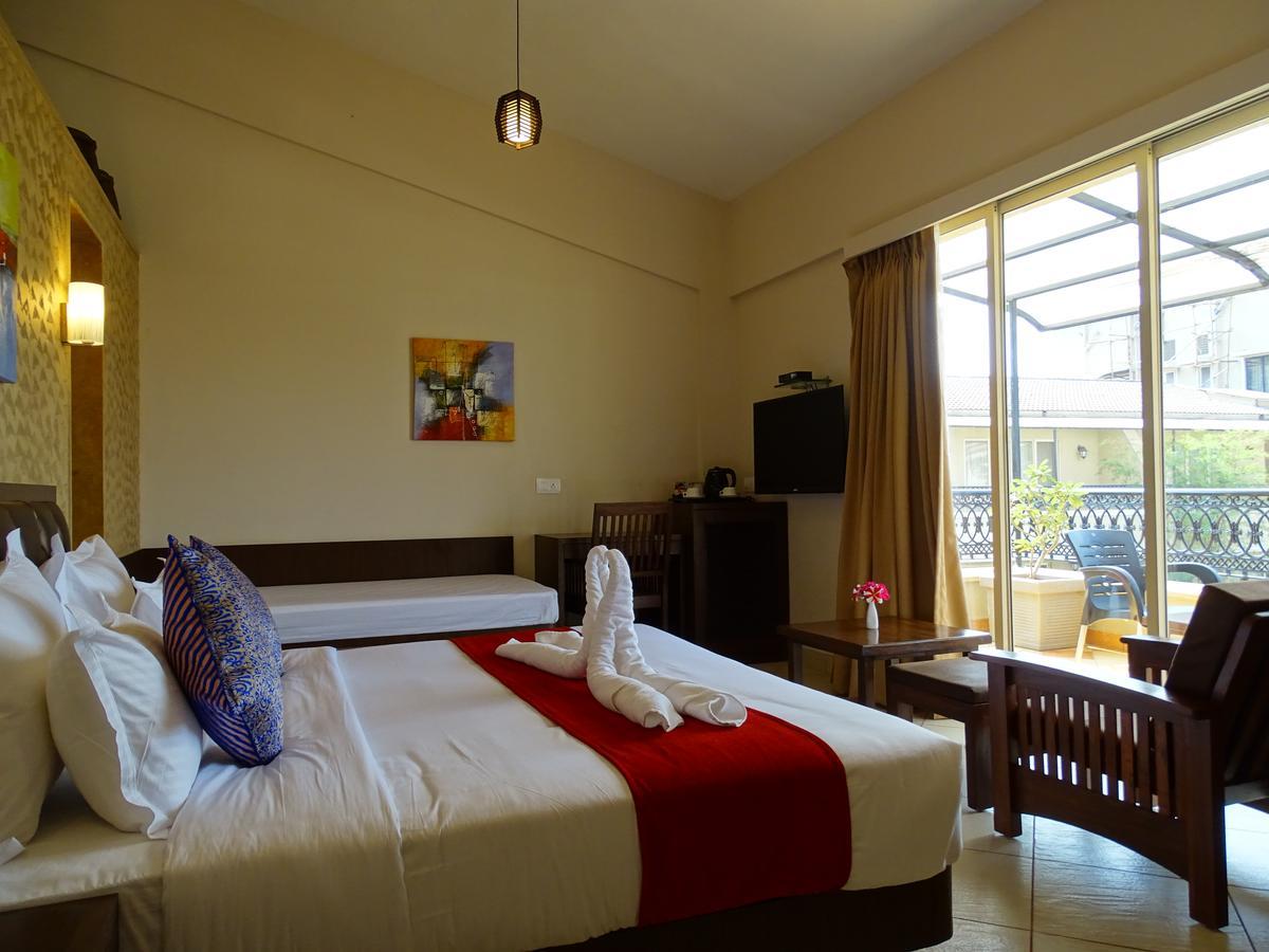 Misty Meadows, Lonavala Hotel Kültér fotó